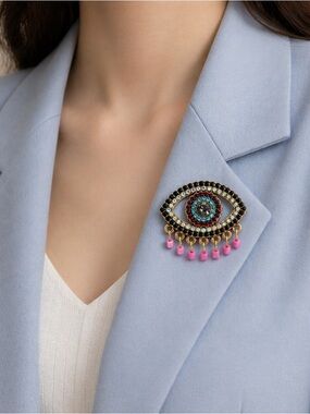 Celestial Gaze Mystic Eyes Gold Brooch